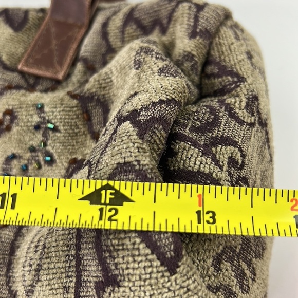 Gorgeous Beaded Taupe Tapestry Carpet Hand Bag - Picture 5 of 8